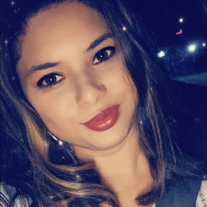 Meet your Posher, Sandra